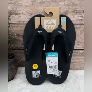 Reef Men's Black Flip Flop Sandals with Bottle Opener